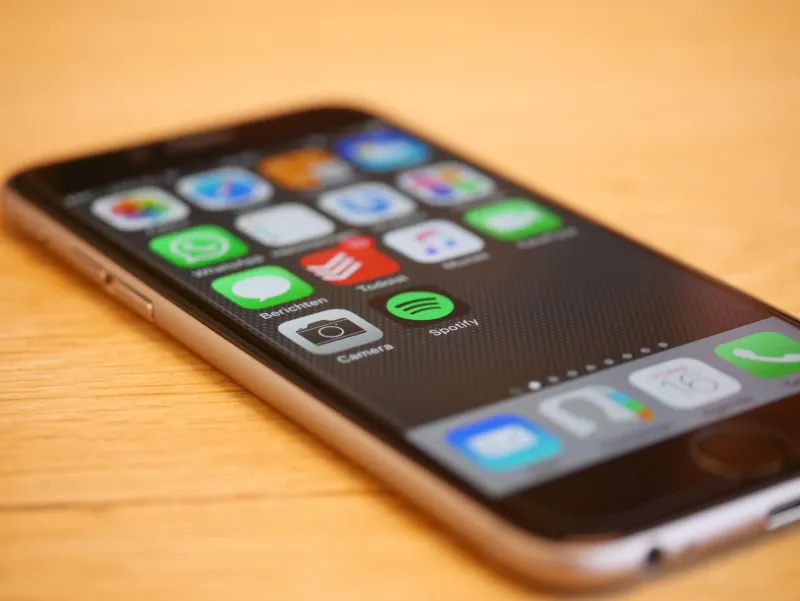 Apps Gone Dark: The Crackdown on Mobile Casino Platforms and What Every Aussie Player Needs to Know Right Now